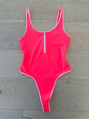 ALO Yoga Neon Pink Front-Zip One-Piece NWT XXS